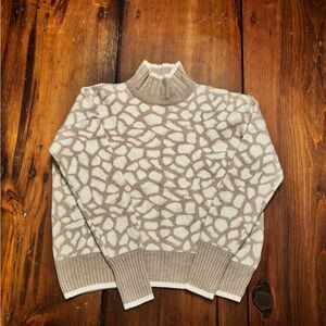 Vineyard Vines Beige and Cream Turtleneck Sweater
